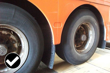 mud guards on vehicles can prevent filiform corrosion