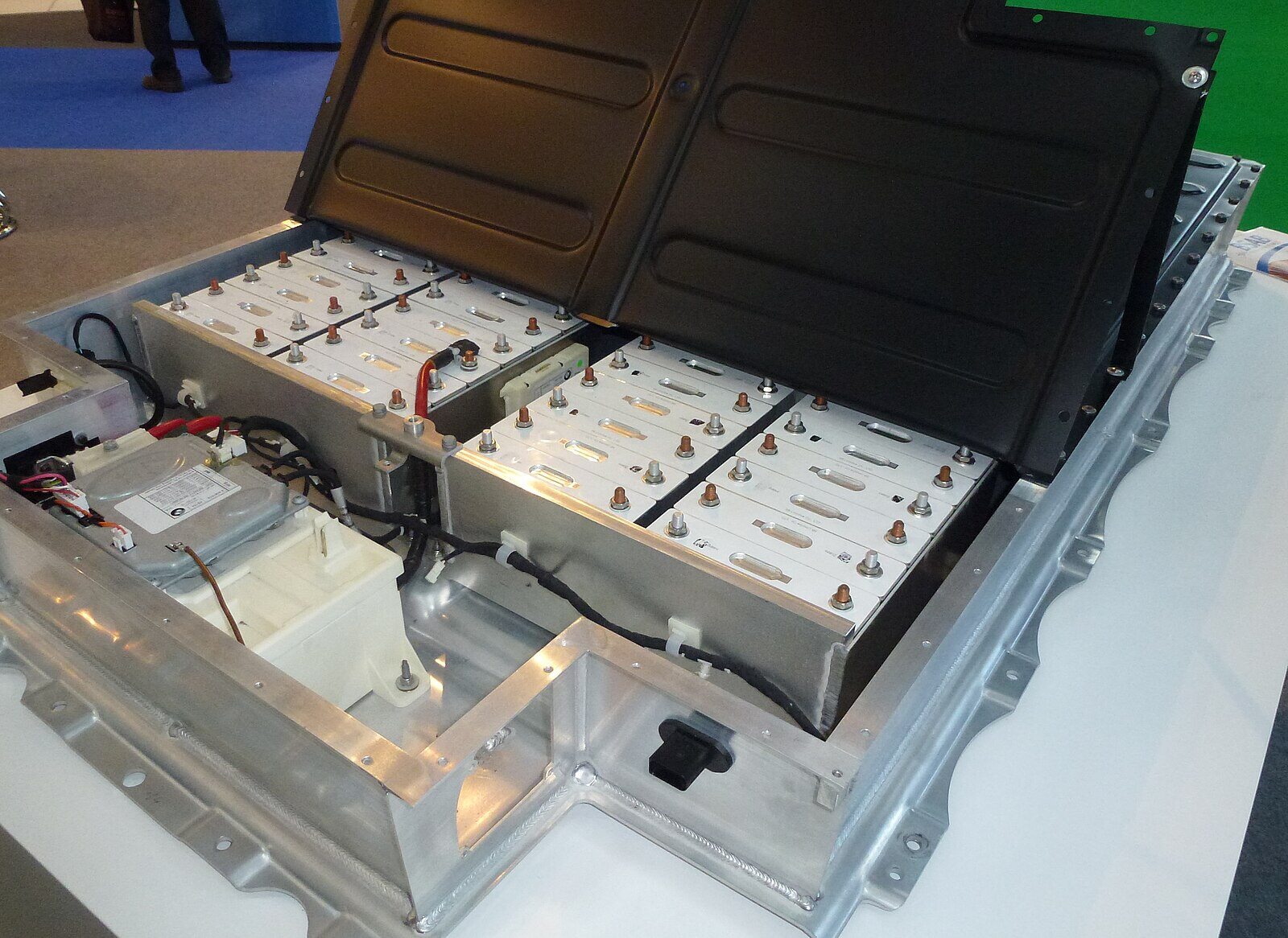 Lithium-Ion_Battery_for_BMW_i3_-_Battery_Pack